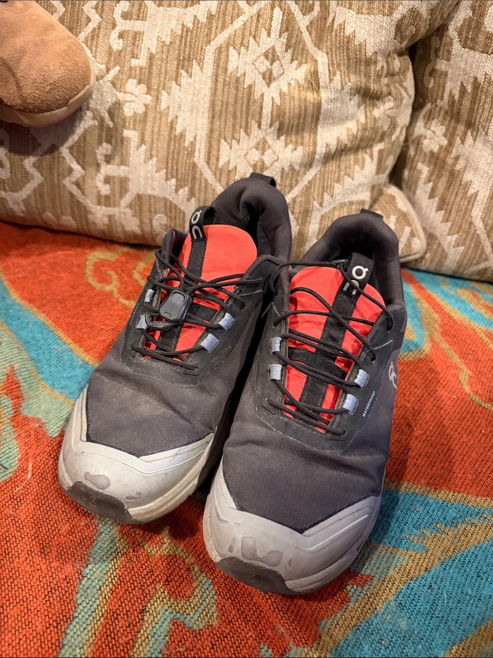 On Running Men’s Black and Red Athletic Shoes